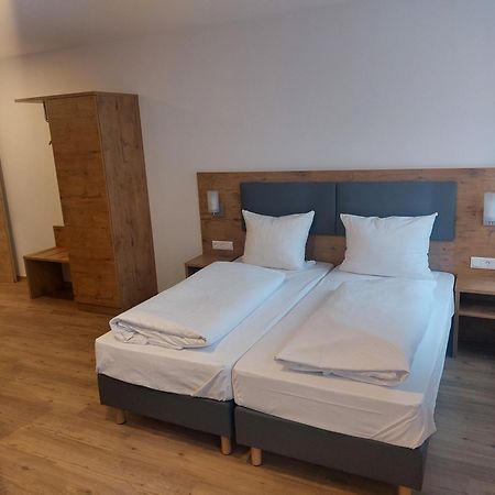 Hotel Stern Gersthofen Zewnętrze zdjęcie