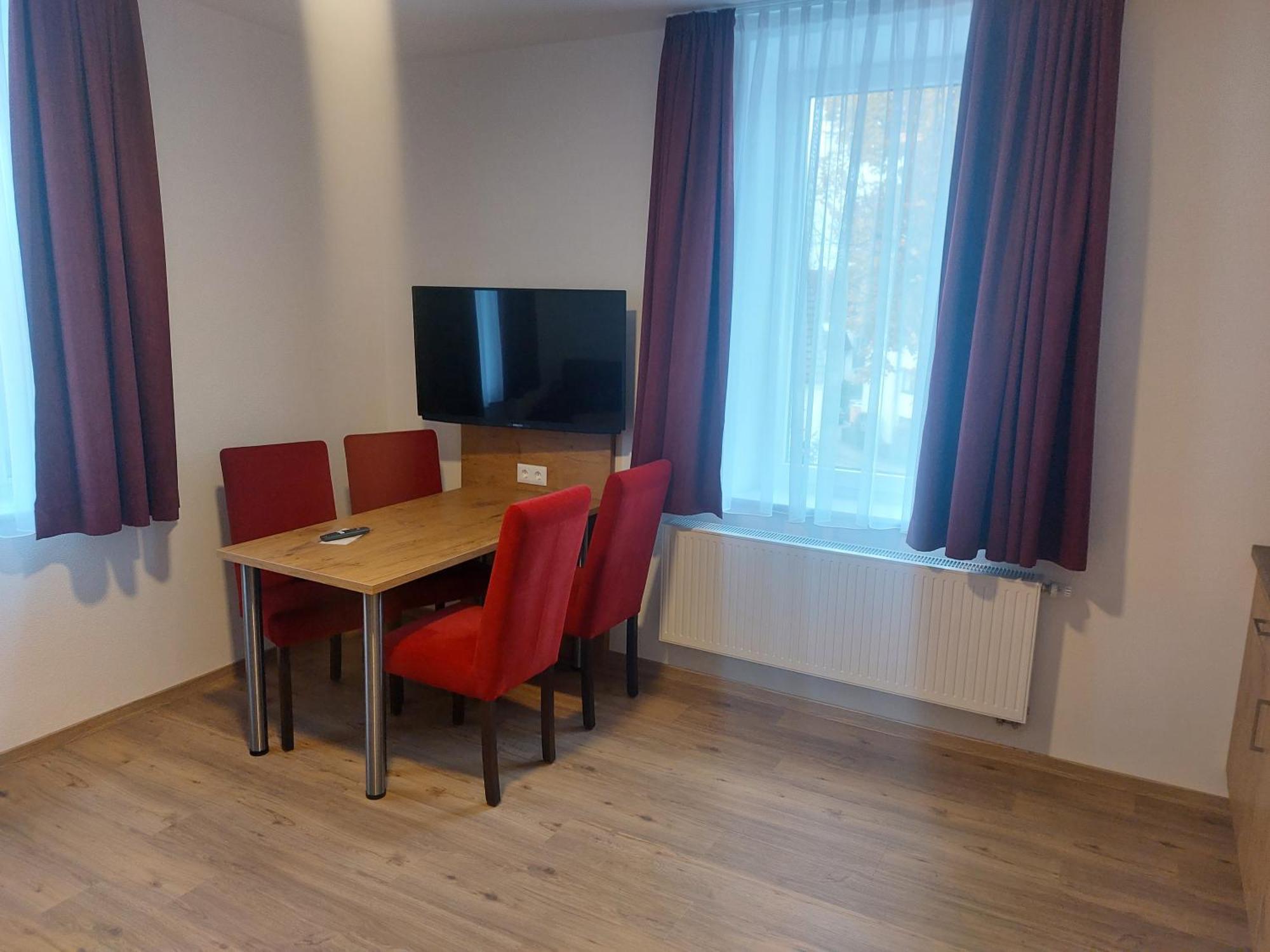 Hotel Stern Gersthofen Zewnętrze zdjęcie