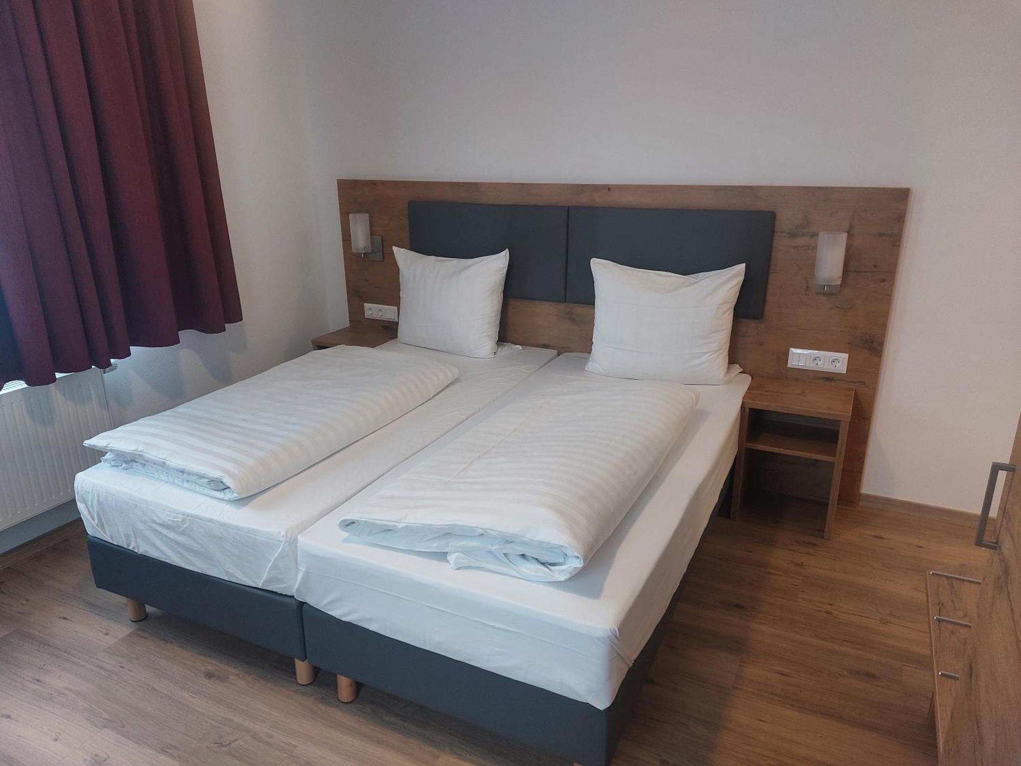 Hotel Stern Gersthofen Zewnętrze zdjęcie