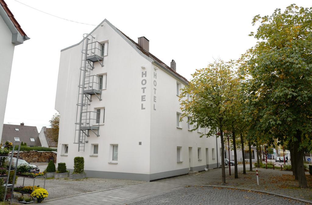 Hotel Stern Gersthofen Zewnętrze zdjęcie